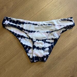 NWT L Space Sandy Bikini Bottom Tie Dye Women’s size small S